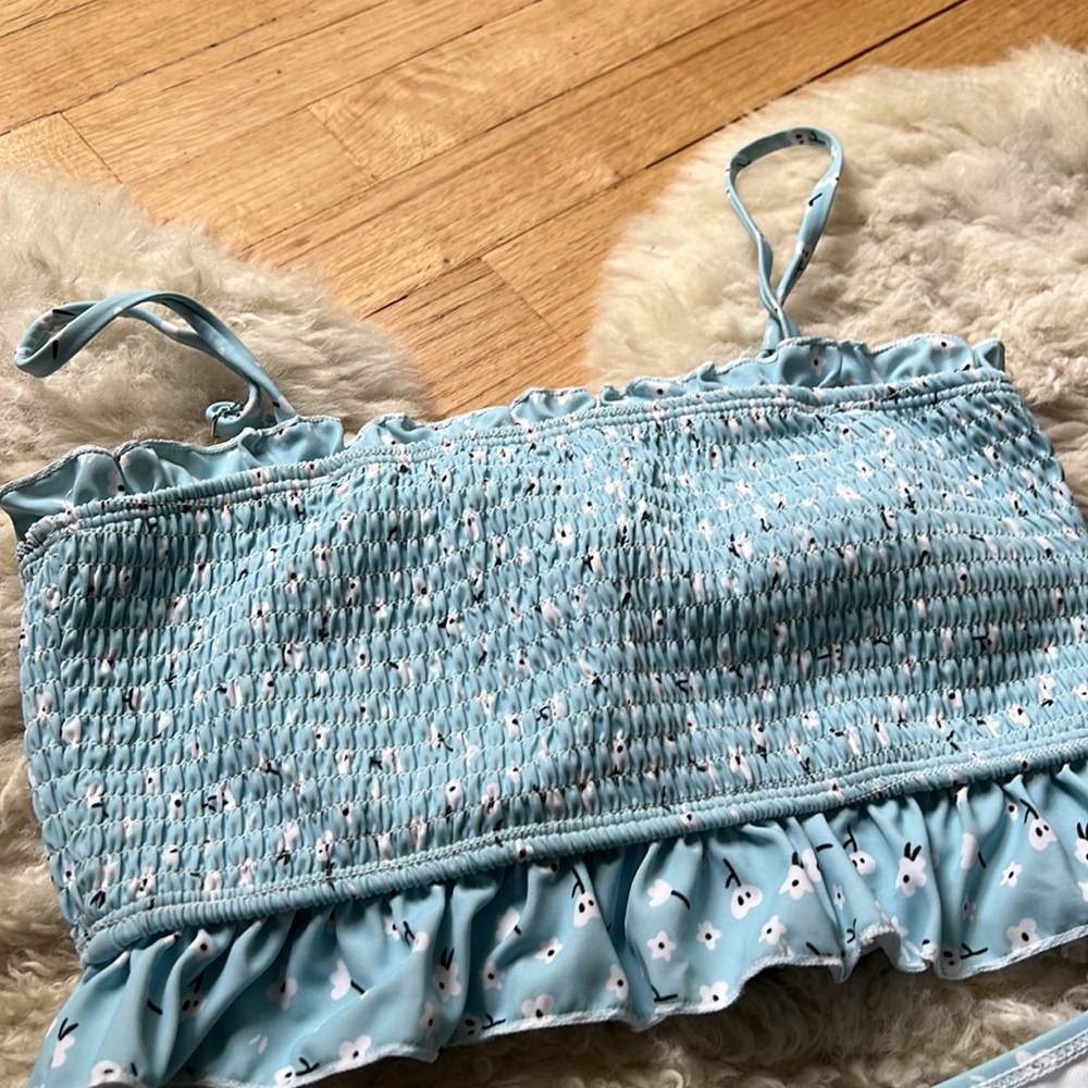 Bikini. - Picture 2 of 3